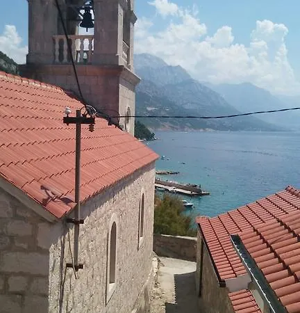 Apartment Cassetta By The Sea Pisak
